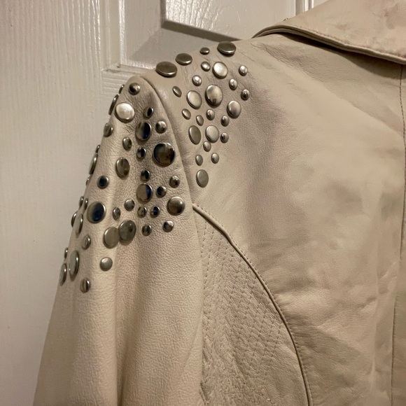 Leather jacket - Picture 5 of 6